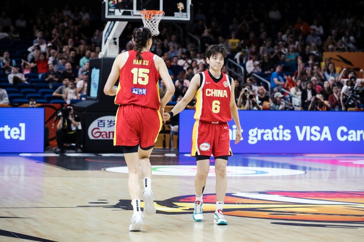 韩旭&杨舒予扛起中国女篮大旗 数据里的新老交替